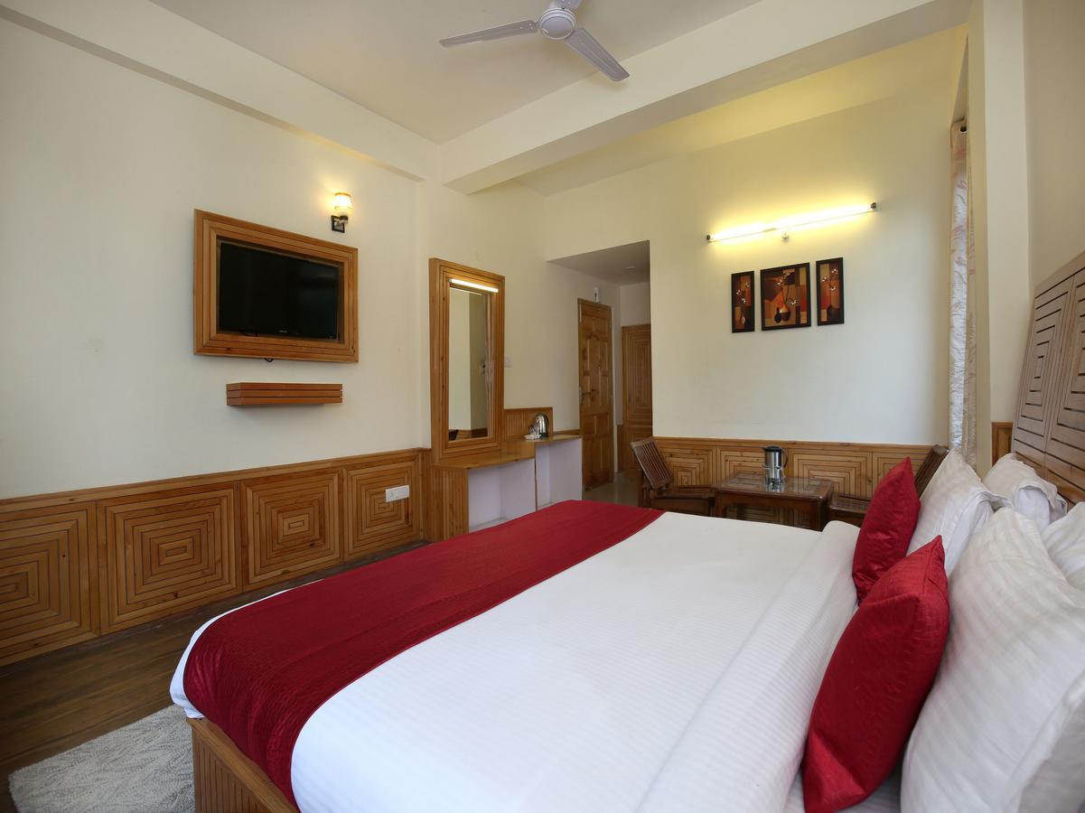 Oyo 10116 Hotel Rhythm Retreat Manāli Kültér fotó